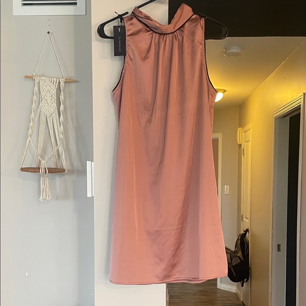 Dynamite Sleeveless Pink Midi Dress